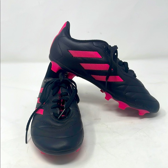 Adidas Black Soccer Cleats with Pink Stripes Size 3.5 Excellent Condition - Picture 1 of 14